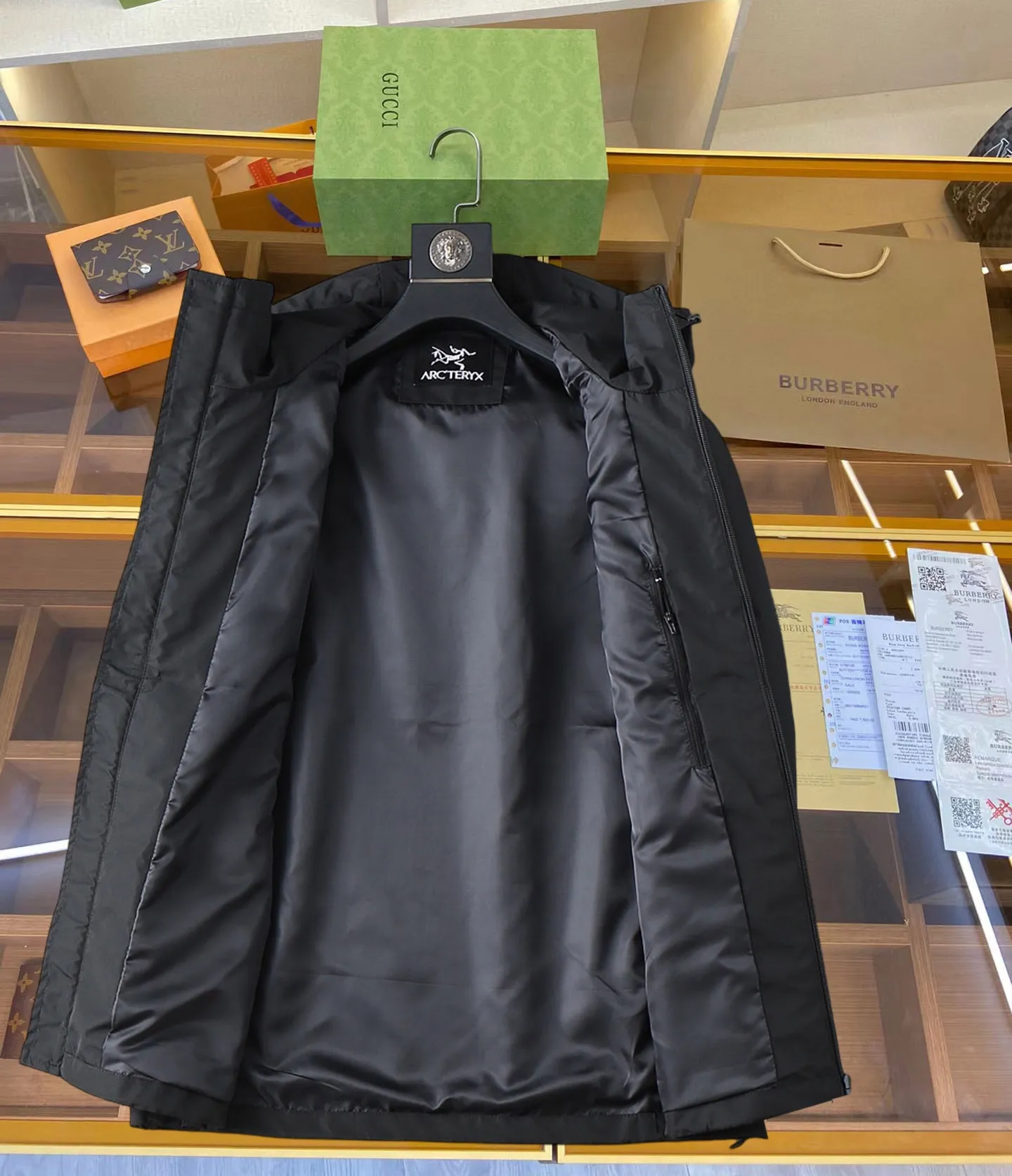 Same Style， ， 2026 New Arrival ， Original Premium Breathable ， ， ， Quality。 ， Sizes：M～3XL，